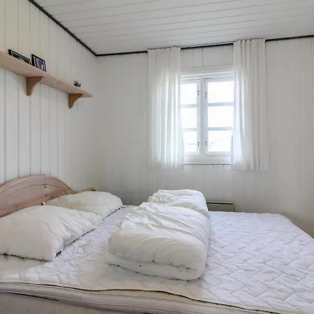 Holiday home Demus - 900m From The Sea In Nw Jutland By Interhome
