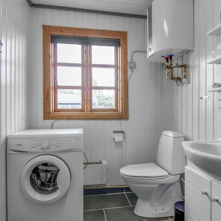 Holiday home Demus - 900m From The Sea In Nw Jutland By Interhome *
